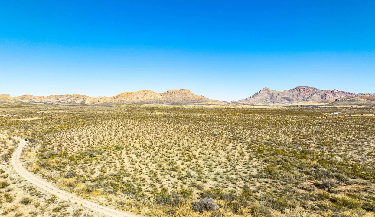 406-30-215 Drone SE looking NW