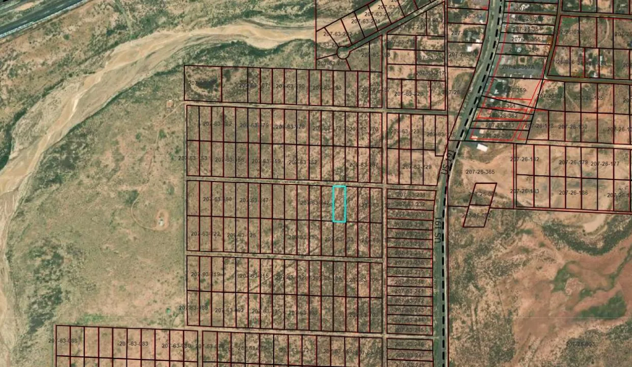 207-63-140_GIS 3