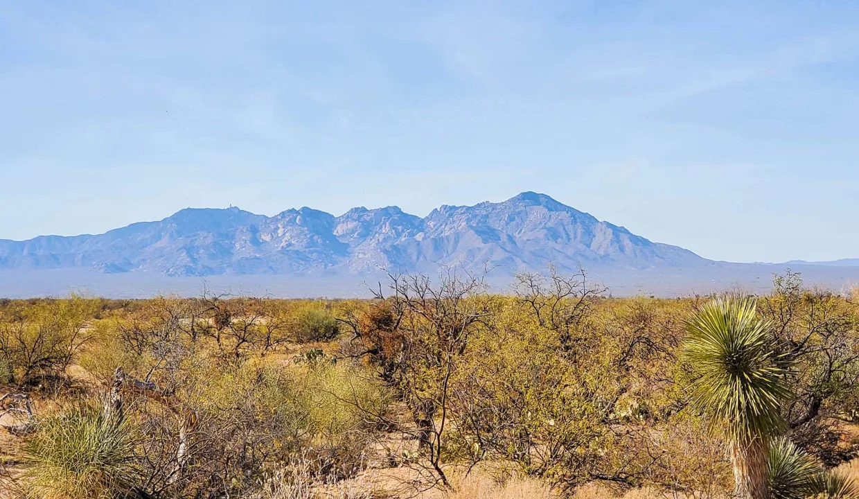 301-70-1280-Nearby Mountains to the West