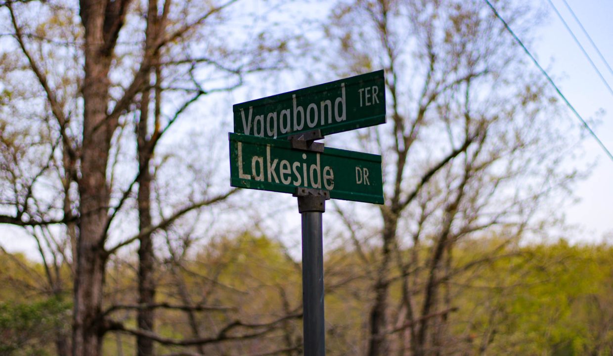 APN 502-00071-000-Road Sign