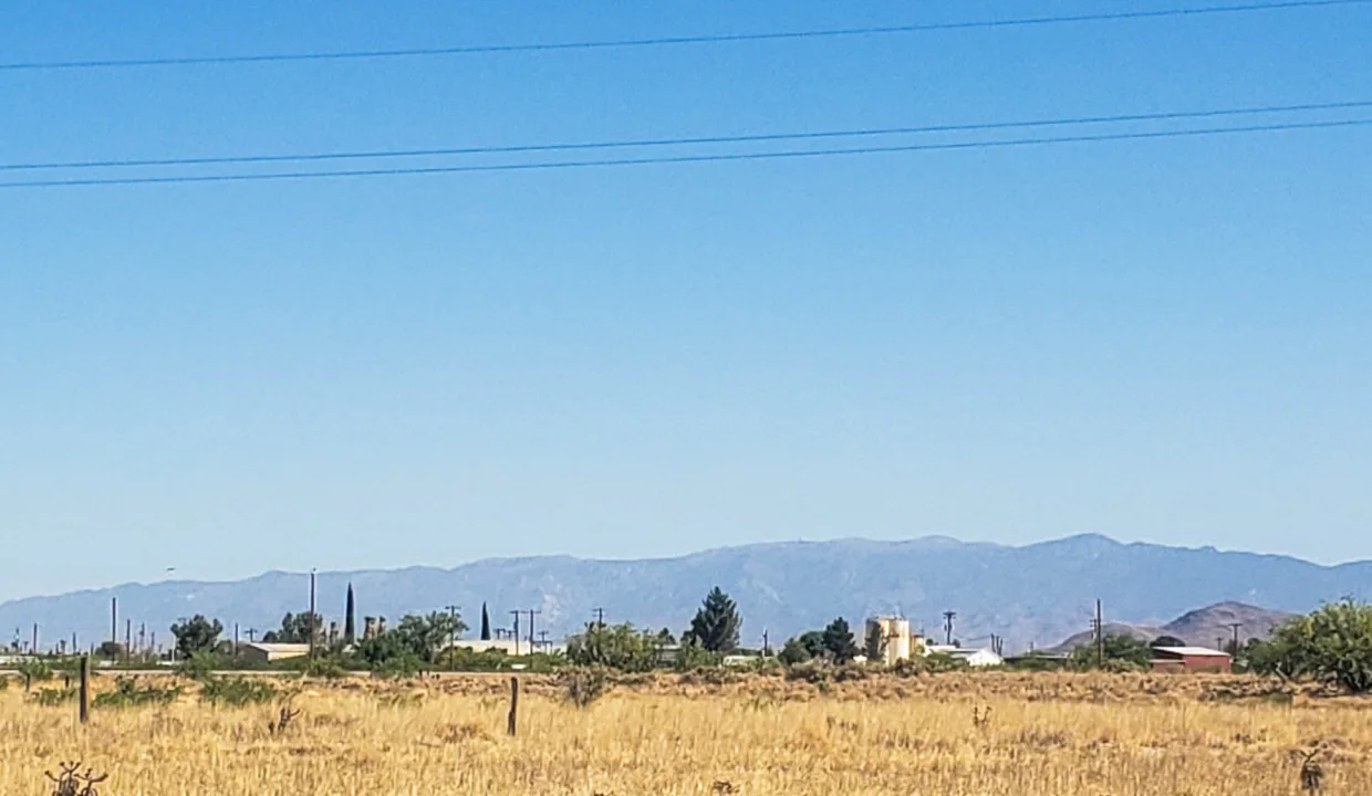 203-58-671-southeast area of willcox closest