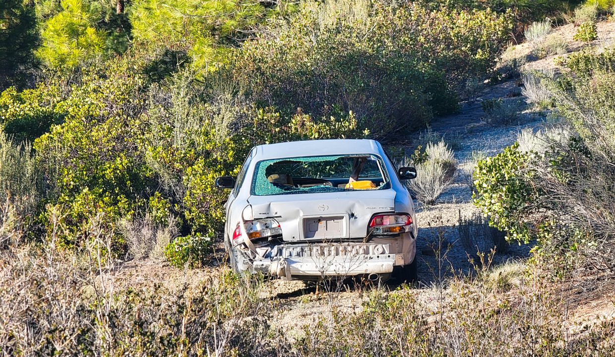3510-014B0-04300 abandoned car 3