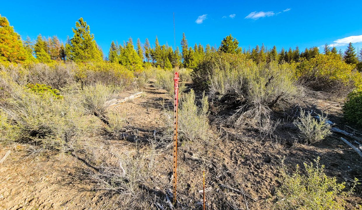 3510-014B0-04300 NE Corner Marker 2