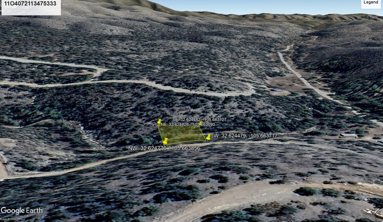 11O4072113475333_GE_Looking West