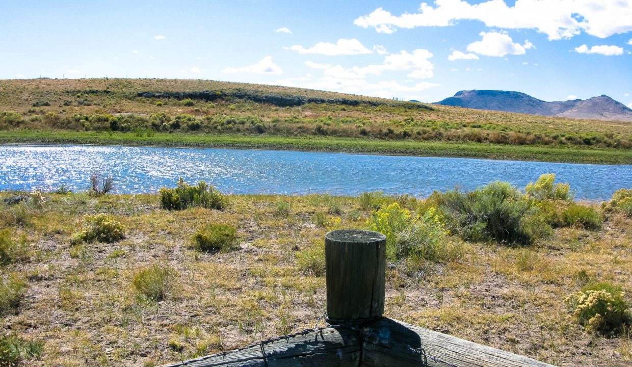 715-32-020_river_look_SW2