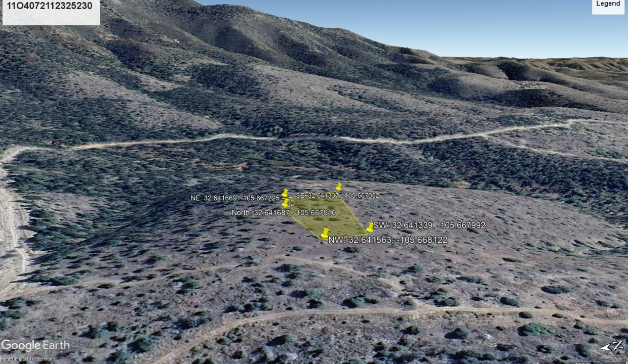 11O4072112325230_GE_Looking West